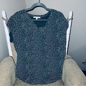 NWOT. Grey with white tear drop shapes size medium